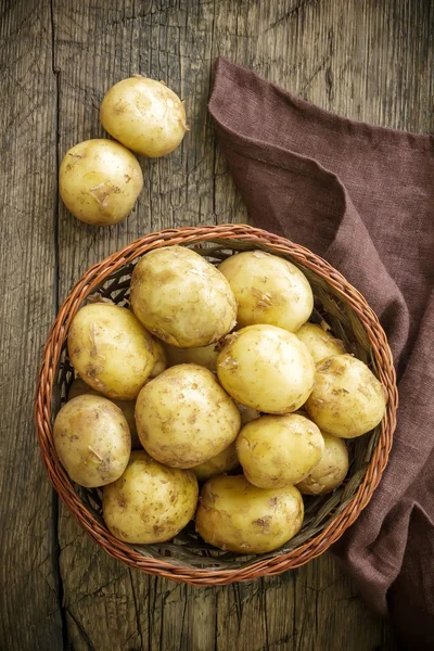 Färskpotatis — Stockfoto