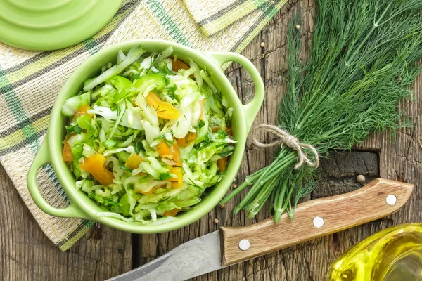 Salada de repolho — Fotografia de Stock