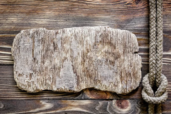 Текстура дерева с морским узлом — стоковое фото