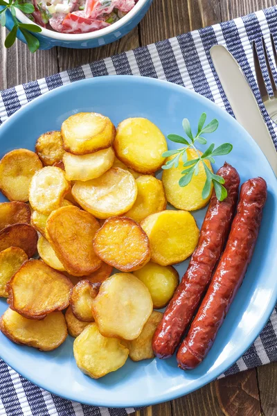 Kiełbaski z ziemniaków — Zdjęcie stockowe