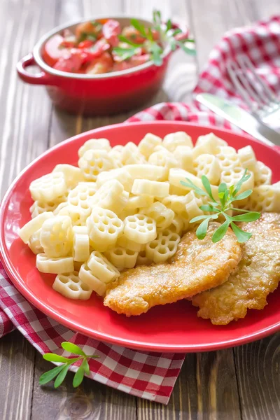 Pasta och fisk — Stockfoto