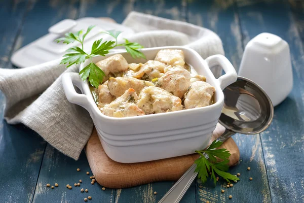 Geschmortes Hühnchen — Stockfoto