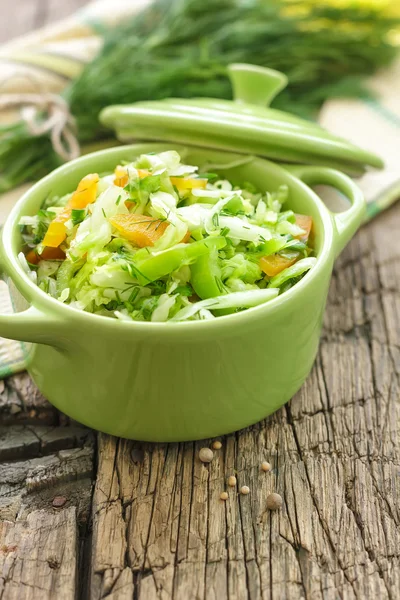 Salada de repolho — Fotografia de Stock