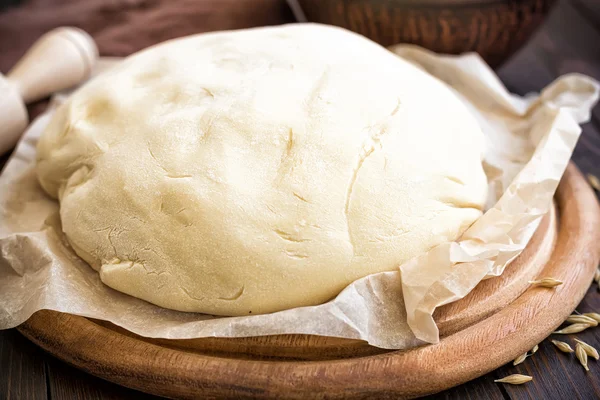 Raw dough — Stock Photo, Image