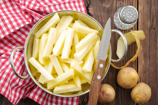 Rå potatis — Stockfoto