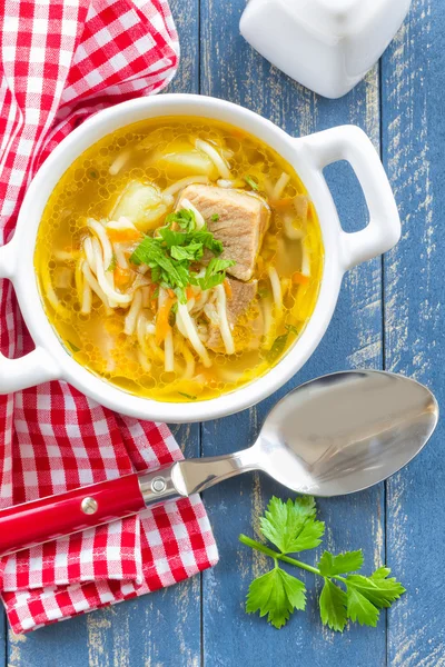 Suppe mit Nudeln — Stockfoto