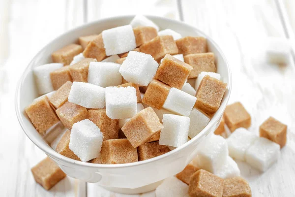 Açúcar em uma mesa — Fotografia de Stock