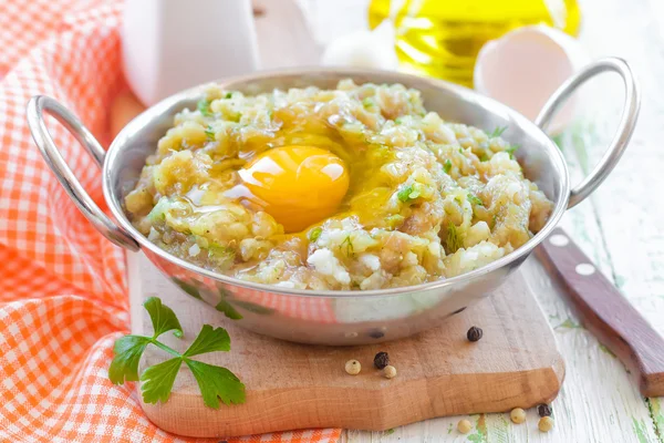 Minced meat with egg — Stock Photo, Image
