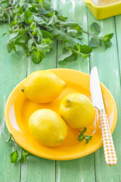 レモンとミントの香り — ストック写真