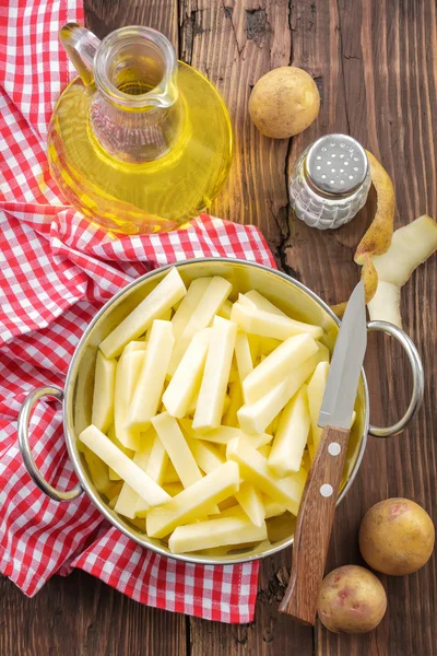 Sliced raw potato — Stock Photo, Image