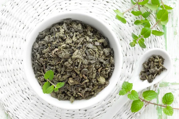 Tea with mint — Stock Photo, Image