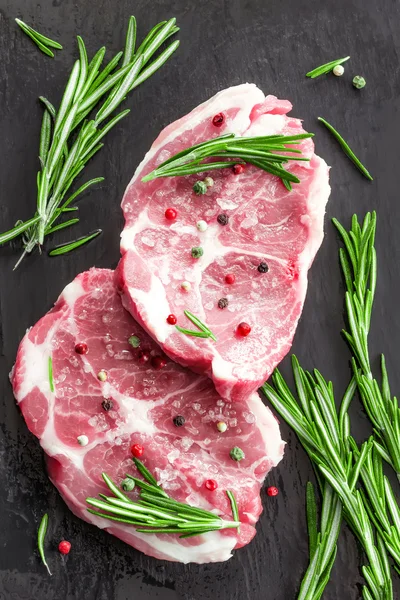 Raw meat — Stock Photo, Image