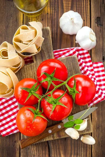 Tomates e massas — Fotografia de Stock