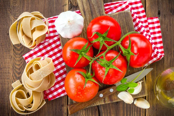 Tomates e massas — Fotografia de Stock