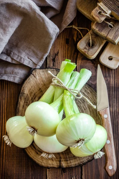 Cebolla cruda —  Fotos de Stock