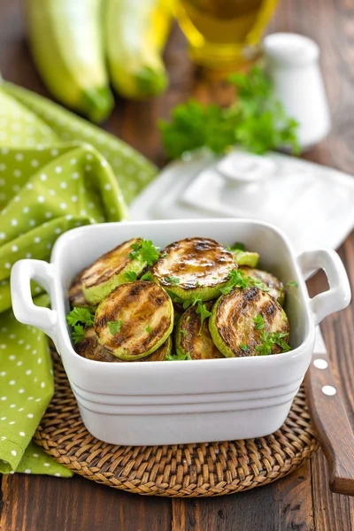 Gebratene Zucchini — Stockfoto