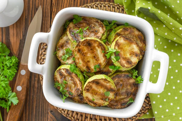 Gebratene Zucchini — Stockfoto