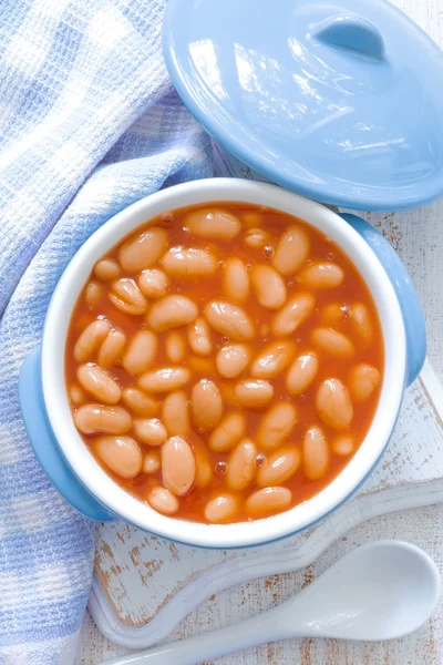 Feijão branco com molho de tomate — Fotografia de Stock