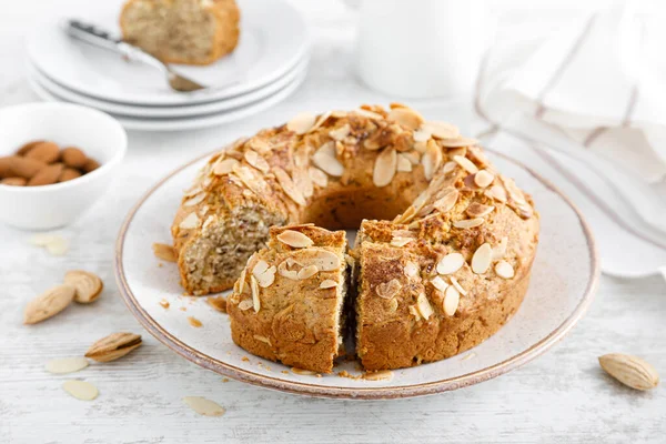 Fındıklı Fransız bademli kek.