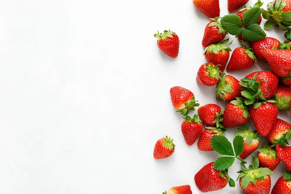 Erdbeere Auf Weißem Hintergrund Draufsicht Flache Lage — Stockfoto