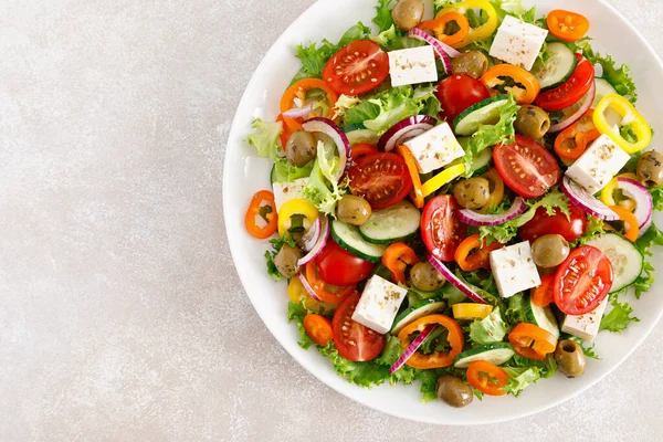 Greek Salad Feta Cheese Tomatoes Cucumbers Pepper Red Onion Green — стоковое фото