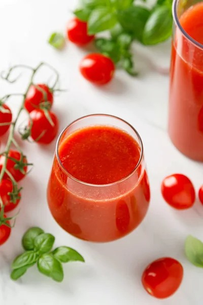 Tomato Juice Glass Fresh Tomatoes — Zdjęcie stockowe