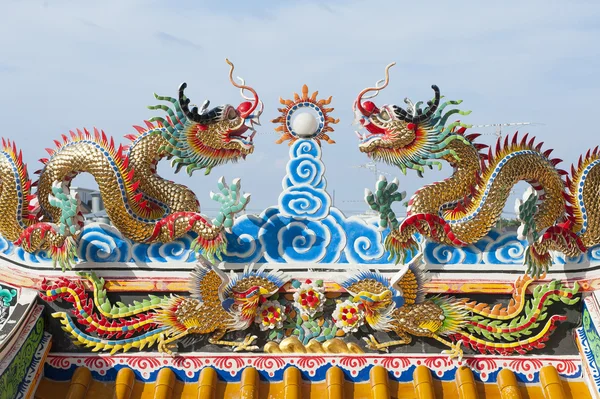 Golden Chinese Dragon — Stock Photo, Image