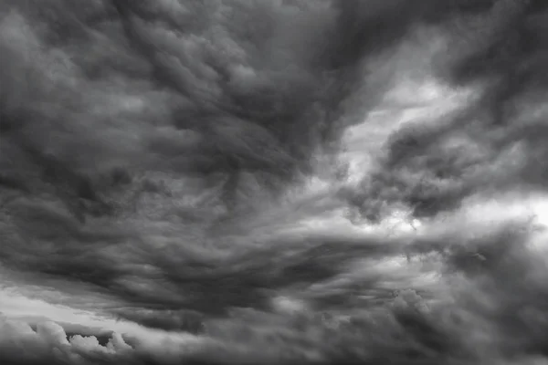 Nubes de tormenta —  Fotos de Stock