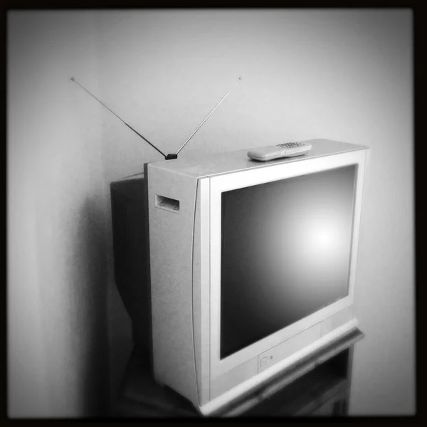 Televisão antiga — Fotografia de Stock