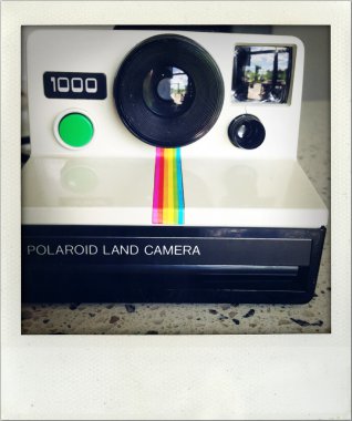 Polaroid fotoğraf makinesi.