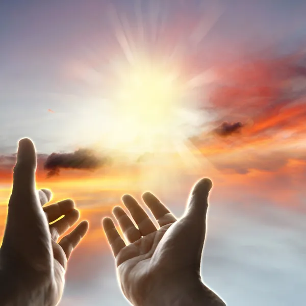 Hands in sky — Stock Photo, Image