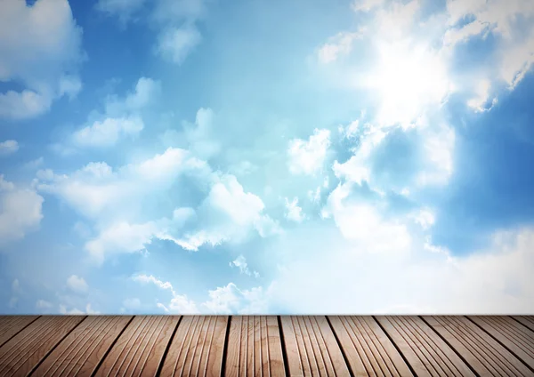 Deck and sky — Stock Photo, Image