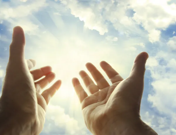 Hands in sky — Stock Photo, Image