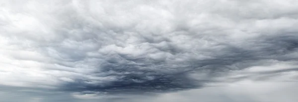 Nuvens — Fotografia de Stock