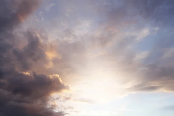 Céu brilhante — Fotografia de Stock