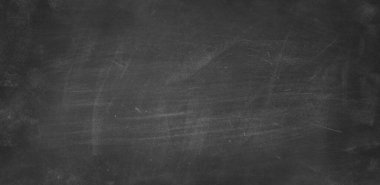 Tahta arka planda tebeşir temizlendi