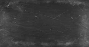 Tahta arka planda tebeşir temizlendi