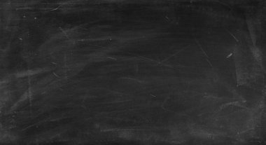 Tahta arka planda tebeşir temizlendi