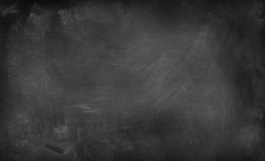 Tahta arka planda tebeşir temizlendi