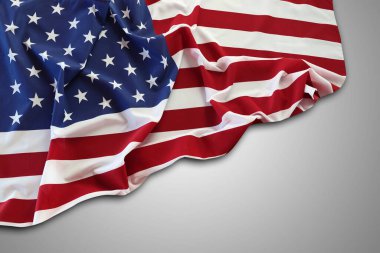 Gri arkaplanda Amerikan bayrağı