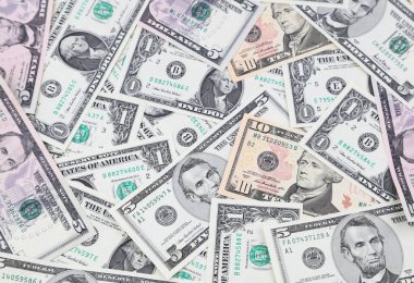 Çeşitli Amerikan banknotlarına yakın çekim