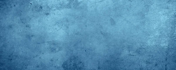 Mavi desenli beton arka grubuna yakın plan