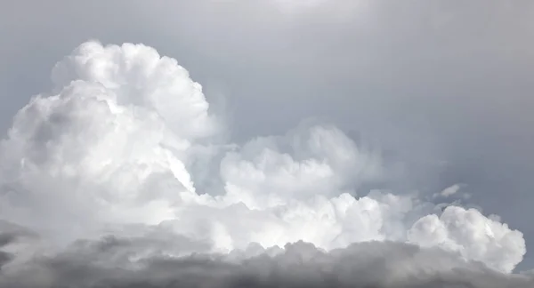 Nuvens Cinzentas Céu — Fotografia de Stock