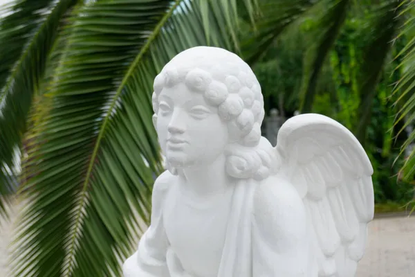 Russie Sotchi Sculpture Blanche Dans Cour Célèbre Cathédrale Saint Michel — Photo