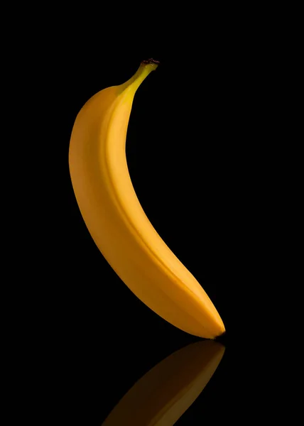 Banán Fekete Háttérrel — Stock Fotó