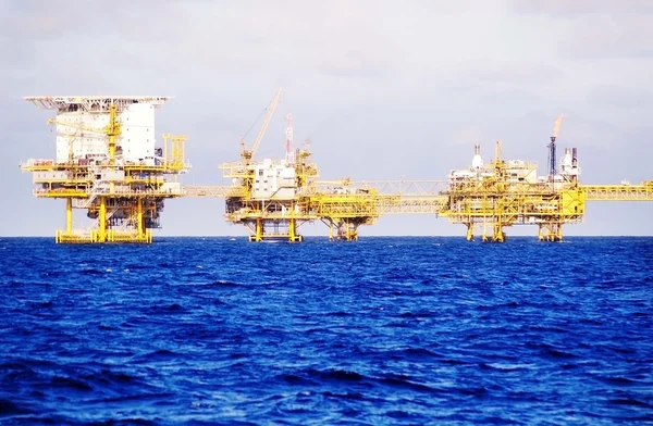 Impianto petrolifero offshore — Foto Stock