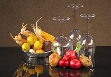 Gözlüklü karışık sebze