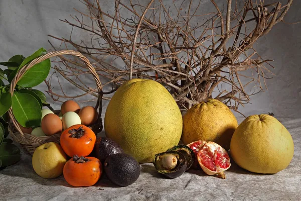 Eggs and fruit — Stock Photo, Image