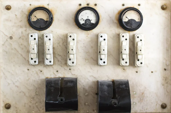 Vintage sigorta kutusu ve düğme