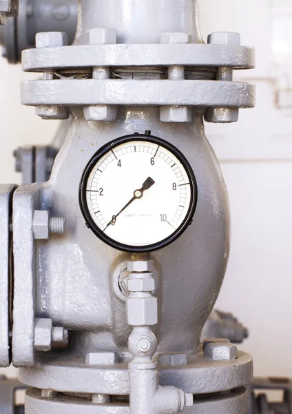 Su basınç göstergesi